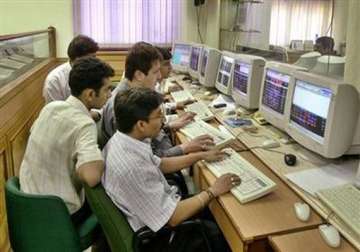 sensex ends higher by 35 pts