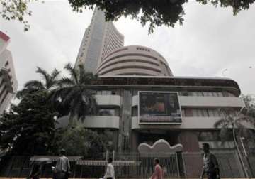 sensex jumps 325 pts led by ril infosys amid firm global mkts