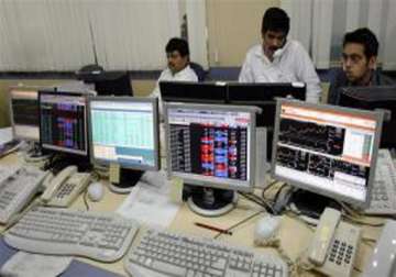 sensex down 21 pts fails to sustain early gains