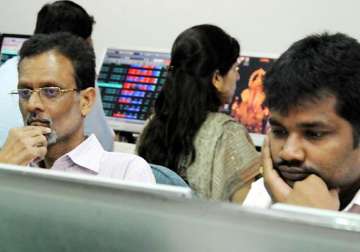 sensex sheds 71 points in opening trade