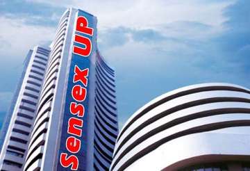 sensex snaps losing streak up 323 points