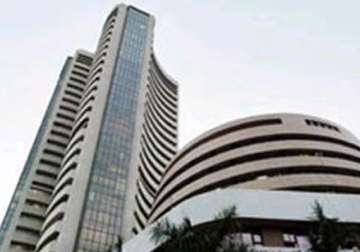 sensex sheds 104 pts as banks power stocks drop