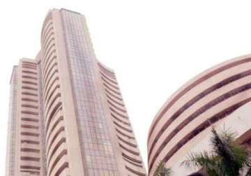 sensex gains 61 pts amid hopes of speedy reforms by pm