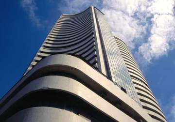 sensex snaps four day rally ends 34 pts down