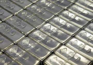 silver rises for third session to rs 55 200 gold ends flat