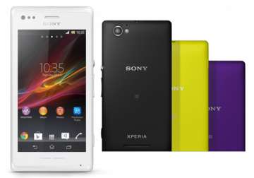 sony unveils xperia m and xperia m dual