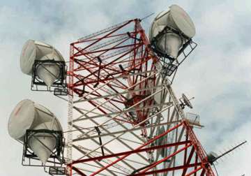 spectrum bids reach rs 58 332 cr after 49 rounds of auction