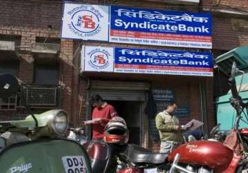 syndicate bank seeks government nod for rs 1 100 crore qip