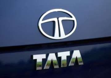 tata wants to retain singur land keen on returning to west bengal