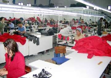 textile exporters flay govt move to offer more sops to dhaka