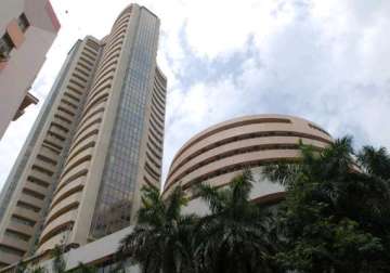 top six sensex companies add rs 47 825.79 cr in market valuation