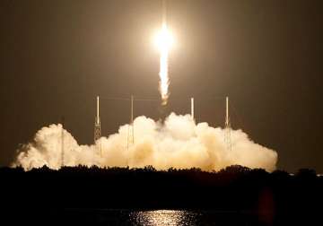 us dragon spacecraft launched