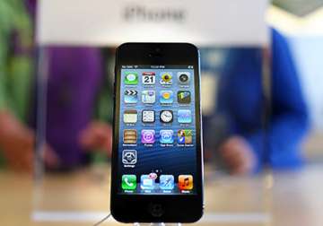 wal mart selling apple iphone 5 at heavy discount