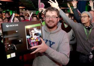 xbox one crosses million sold mark in under 24 hours