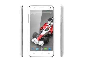 xolo q3000 with 5.7 inch display 13mp camera listed online