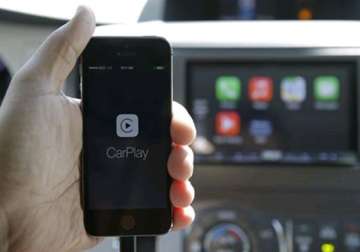 review apple s carplay headed in right direction