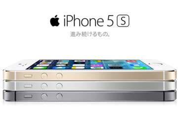 iphone 5s 5c take lion s share of japan s smartphone sales in october