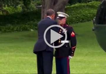 viral video obama forgets to salute marine next what he did would amaze you
