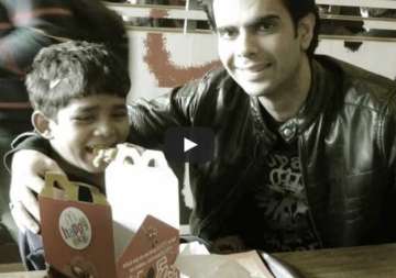 5 year old kid goes to mcdonald s for the first time his story will melt your heart