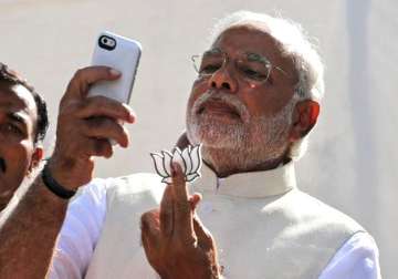 narendra modi the ultimate selfie king