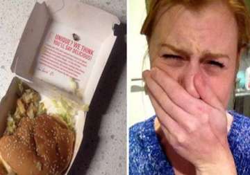 omg lady gets traumatized after eating cockroach laid mcdonalds hamburger