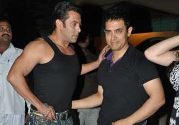 aamir willing to work with salman if right script found