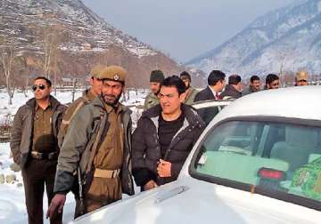 aamir scouts for location in srinagar