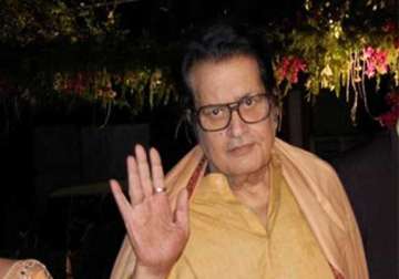 actor manoj kumar admitted to hospital