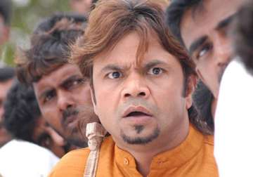 actor rajpal yadav talks about his upcoming directorial debut ata pata lapata