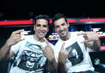 akshay happy as john plays lead in welcome back