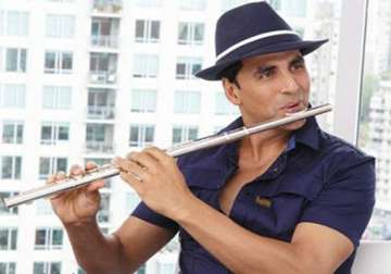 akshay kumar s omg costume to be auctioned for charity