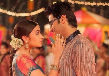 alia arjun s 2 states collects rs 50.03 cr in five days