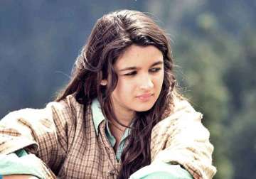alia bhatt s highway makes just rs 18.23 cr in five days