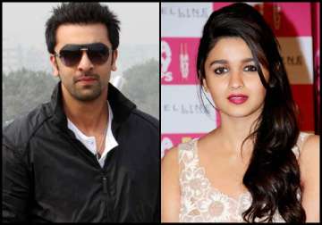 ranbir kapoor ditches katrina deepika desperate to work with alia bhatt see pics