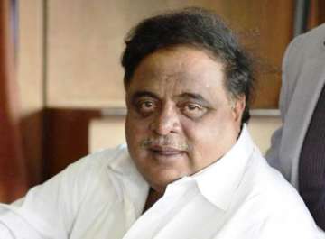 kannada star actor cum minister ambareesh s health stable