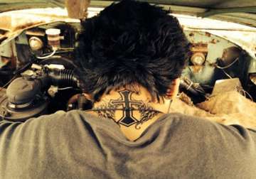 arjun kapoor to flaunt three tattoos in finding fanny