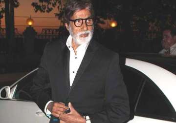 australian university names scholarship after amitabh bachchan