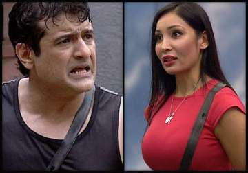 bigg boss 7 ex inmate sofia amazed with armaan s re entry see pics