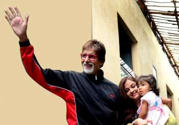 big b buys balloons for granddaughter aaradhya