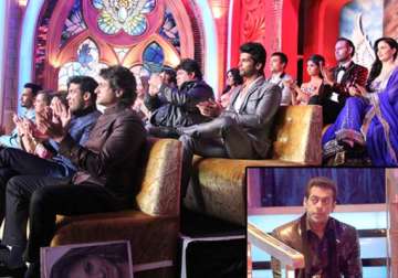 bigg boss 7 emotional salman khan throws a grand party for all contestants view pics