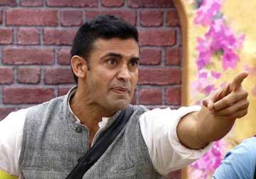 bigg boss 7 numerologist predicts sangram singh as the winner of the show view pics