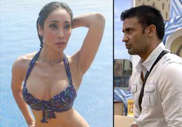 bigg boss 7 bikini clad sofia fails to seduce sangram view pics