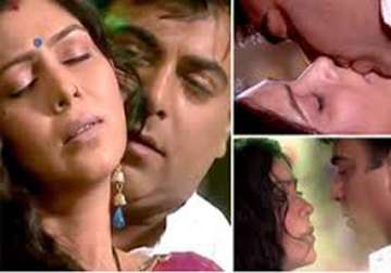 birthday special ram kapoor and sakshi tanwar s intimate love scene view pics