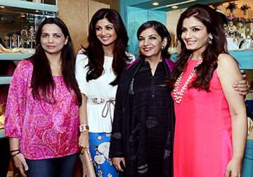 bollywood beauties spotted at the launch of diva collection by roopa vohra see pics