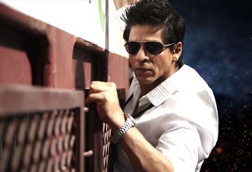 bombay high court asks shahrukh khan to deposit rs 1 cr before releasing ra.one