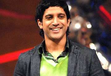 cops to rope in farhan akhtar for ads on crime against women