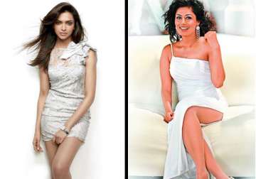 deepika chitrangada battle over same pink outfit