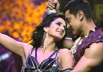 dhoom 3 continues to haunt yaariyan beats dedh ishqiya