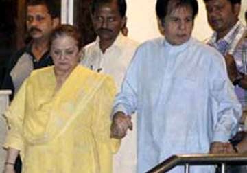 dilip kumar discharged from lilavati hospital see pics