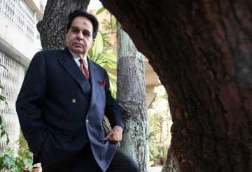 dilip kumar s biography to be launched